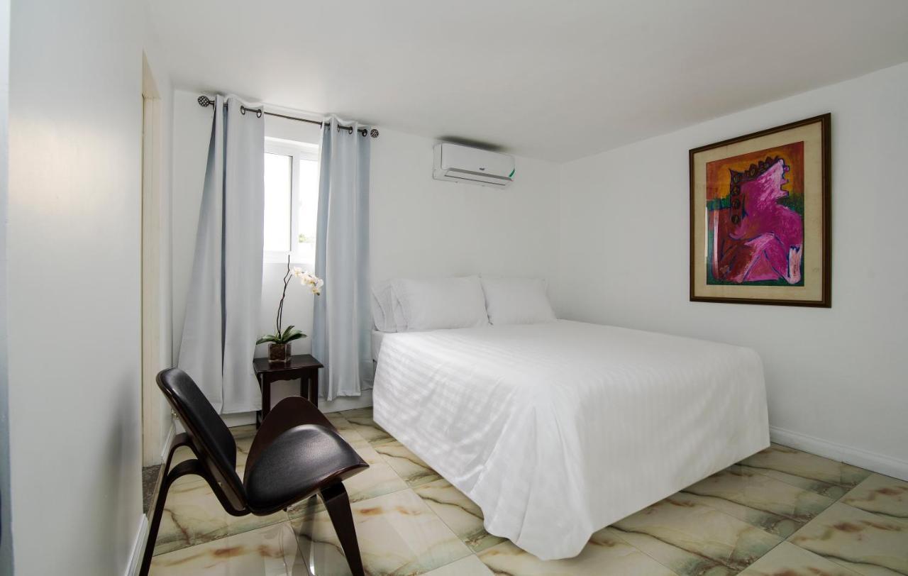 Pulse Rooms At Trafalgar Кингстън Екстериор снимка