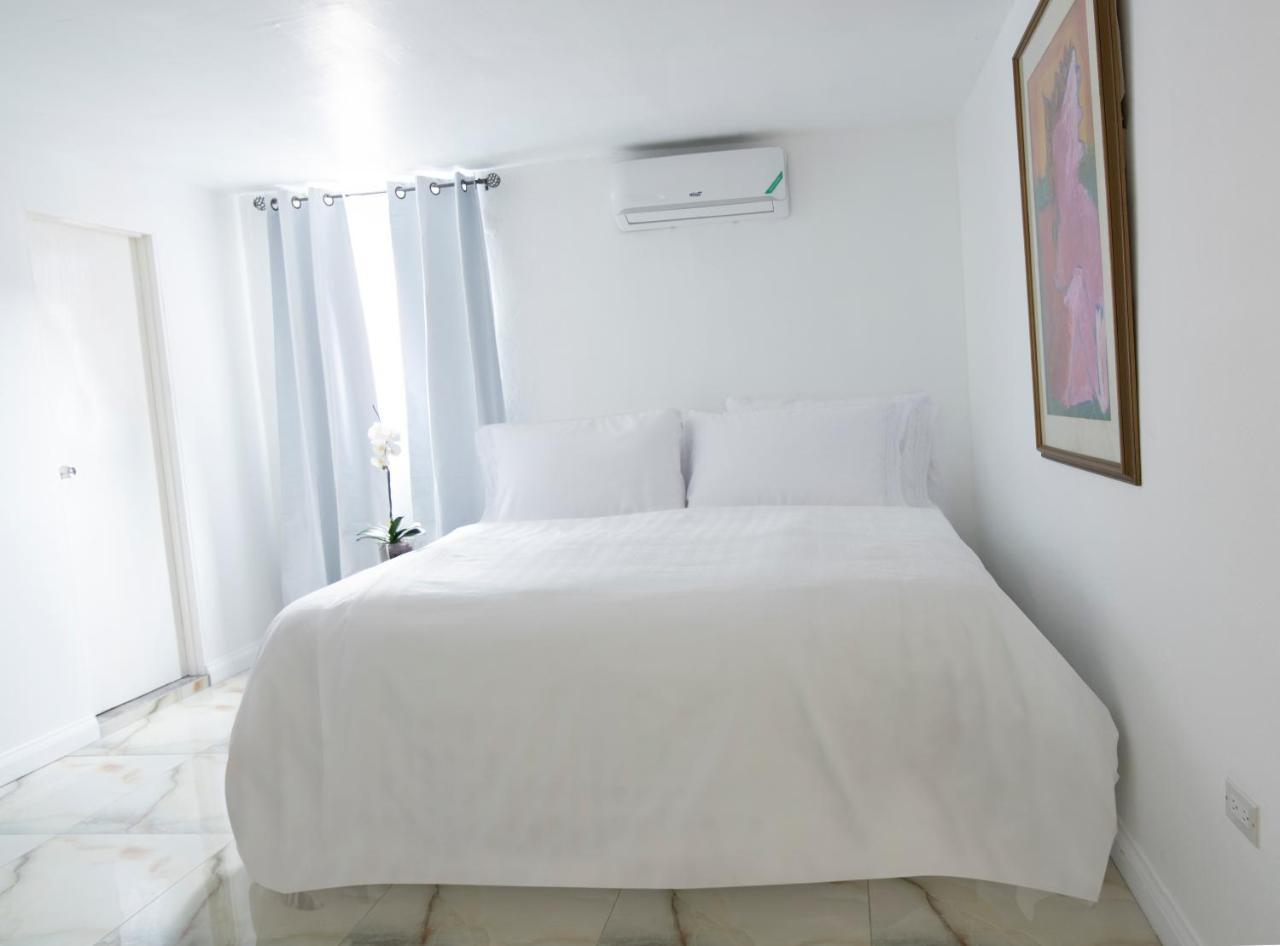 Pulse Rooms At Trafalgar Кингстън Екстериор снимка